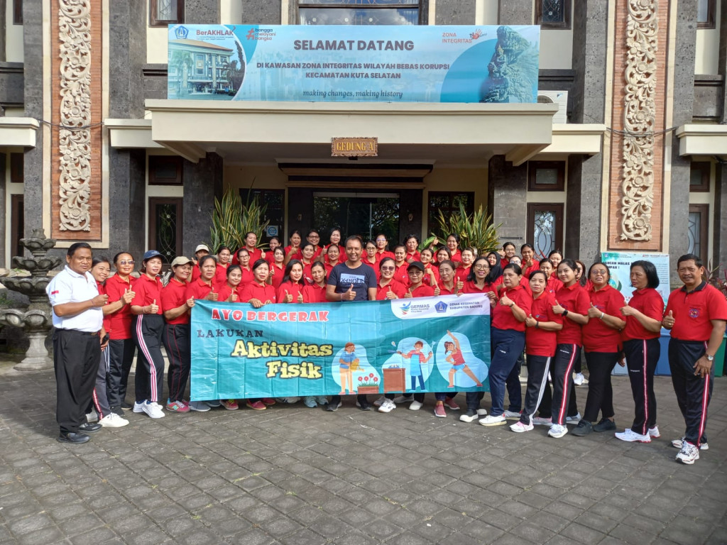 KEGIATAN AKTIVITAS FISIK SENAM GARBASARI  DI KECAMATAN KUTA SELATAN